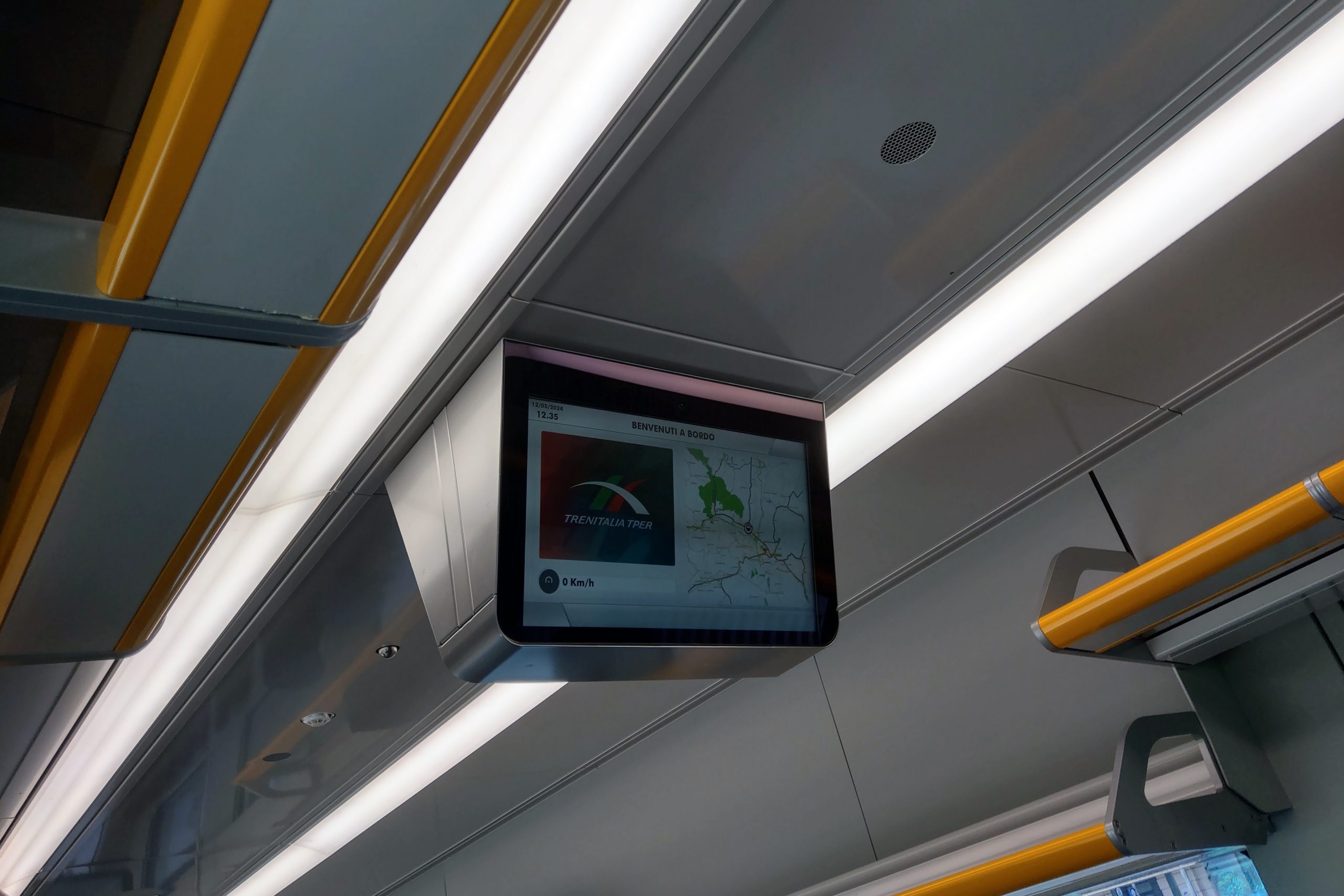 Passenger Information System - Avnet Displays